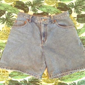 Vintage Levi’s shorts